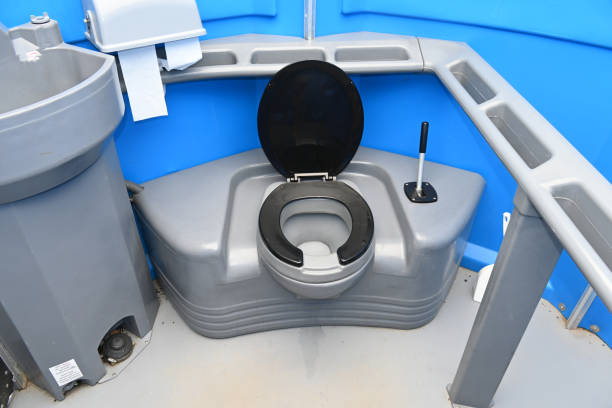 Best High-end porta potty rental  in Cortland, IL